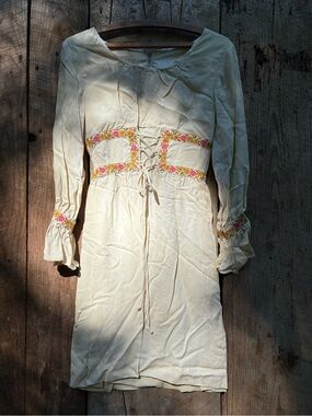 Vintage 1970s Spiegel Cream Long-Sleeve Lace-Up Dress with Floral Trim